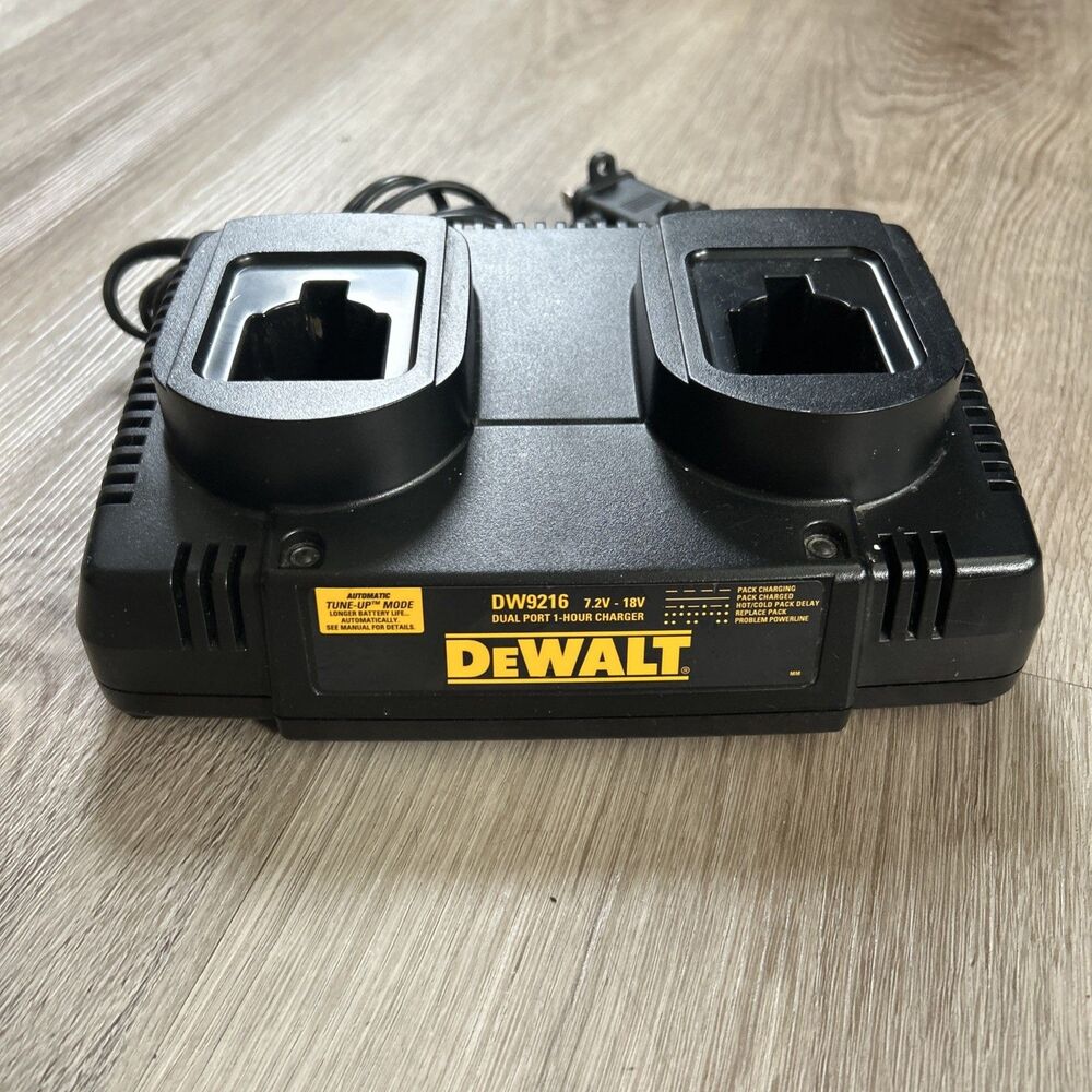 DeWalt DW9216 Battery Charger 7.2V - 18V 1 Hour NiCd Portable Dual Port Tested